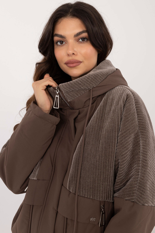 jaka- MBM-KR-AJ218.42-brūna