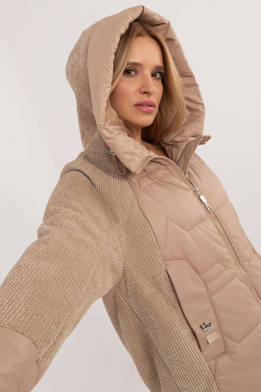 Jaka-MBM-KR-SJ218.06-kamielis