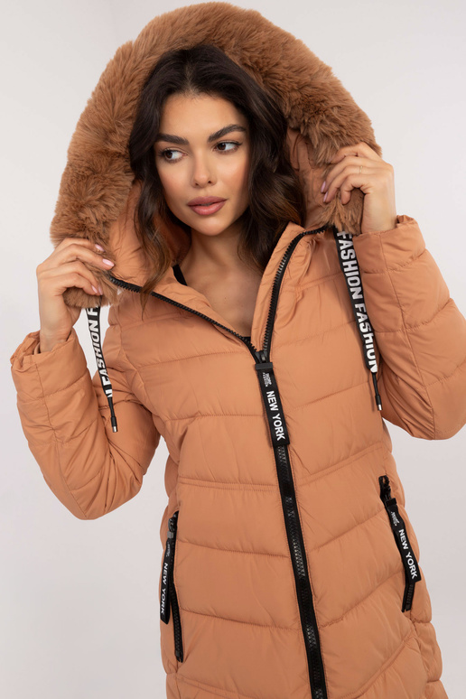 Jaka-SK-KR-HH-2403.20-kamielis