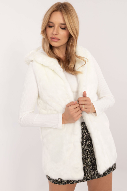 Vest-AT-KZ-05201.95P-ekru