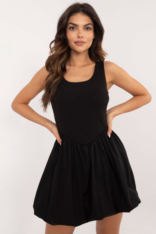 Kleita-DHJ-SK-19805.67-melna