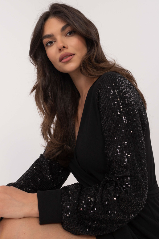 Kleita-MI-SK-67634.99-melna