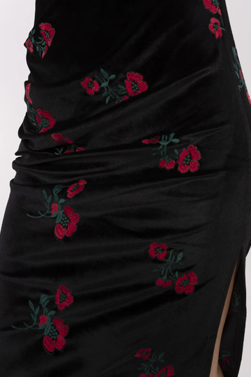 Kleita-LK-SK-509899.93-melna 2