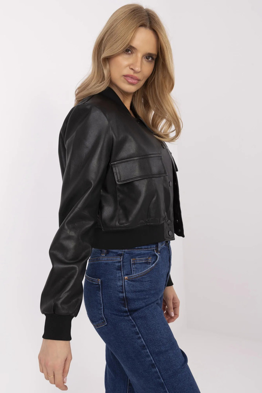 Jaka-NM-KR-DA-0939(A).83-melna