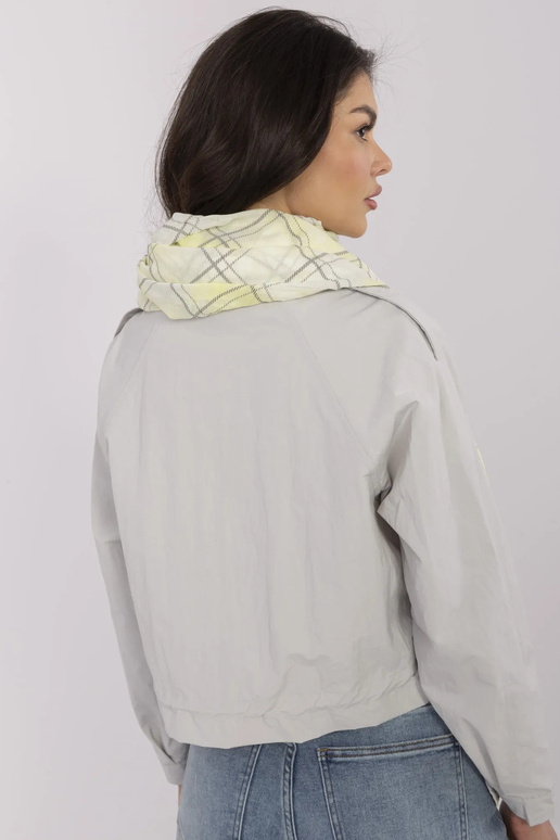 Šalle-AT-CH-7726-gaiši dzeltena