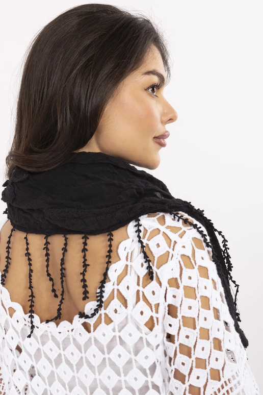 Šalle-AT-CH-0414.84-melna Šalle-AT-CH-0414.84-melna