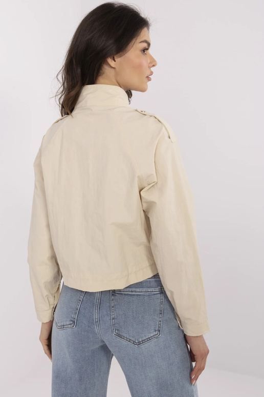 Jaka-NM-KR-A2394.01-bēša