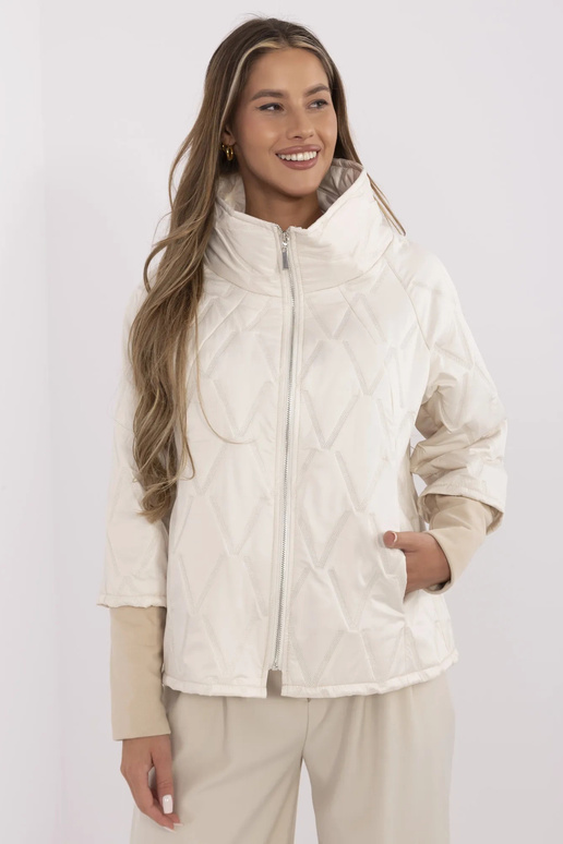 Jaka-MI-KR-9002-1.74P-gaiši bēša