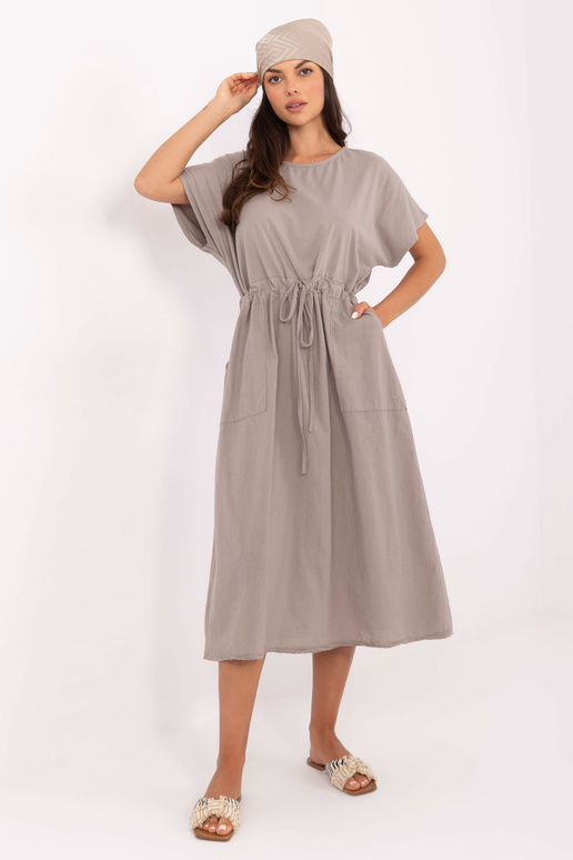 Tumši smilšu kleita