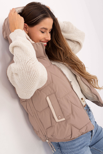 Vestē - tumši smilšu krāsas 2