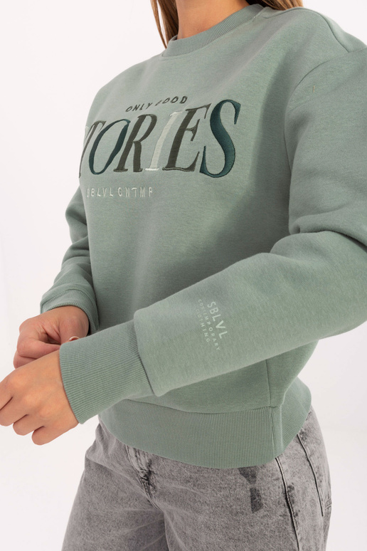 Pistāciju krāsas džemperis