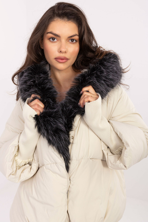 Gaiši smilšu žakete