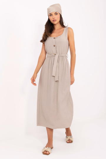 Kleita tumši smilšu krāsā...