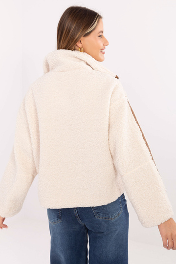 Gaiši smilšu krāsas jaka 2