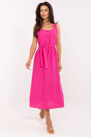 Kleita fuksiju krāsā... 2