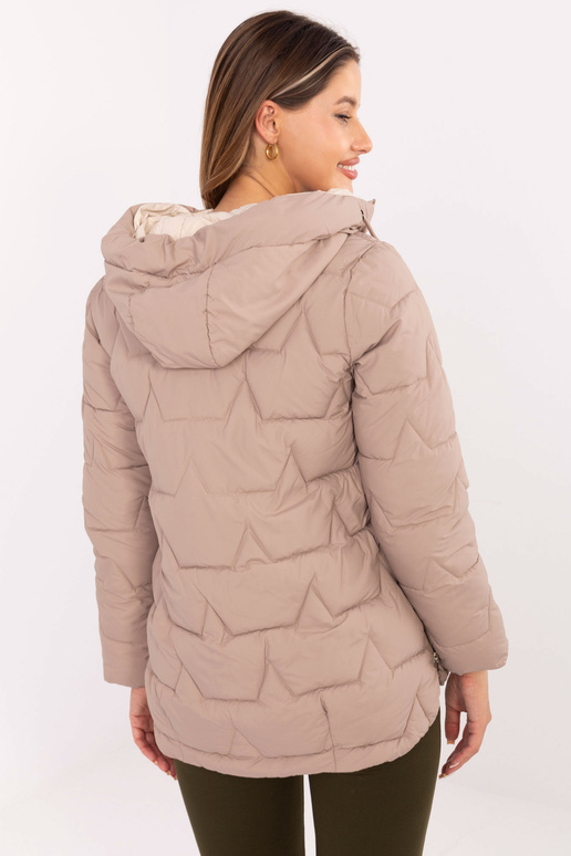 Tumši smilšu krāsa jaka