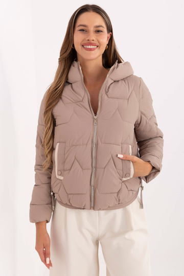 Jaka tumši smilšaina