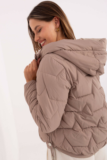 Jaka tumši smilšaina 2