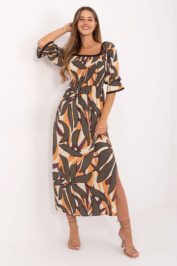 Smilšu krāsas kleita 2