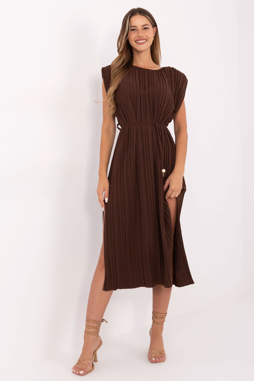 Tumši brūna kleita