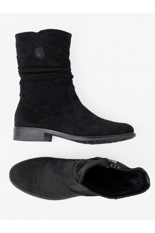  Melnas krāsas zābaki 