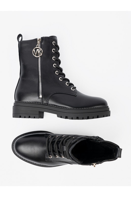  Melnas krāsas zābaki z metalowym detalem