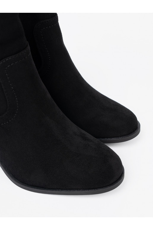 Melns zābaki  o klasycznym kroju