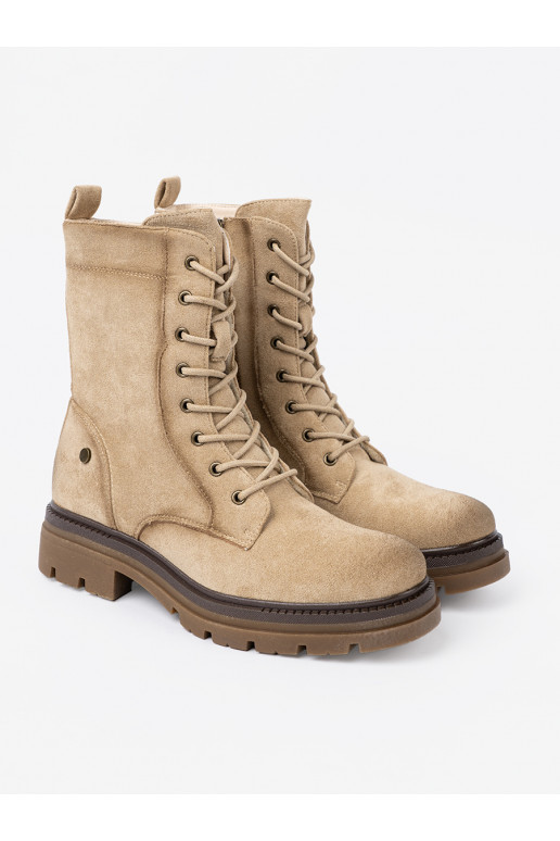 zamšādas  zābaki z solidnym bieżnikiem