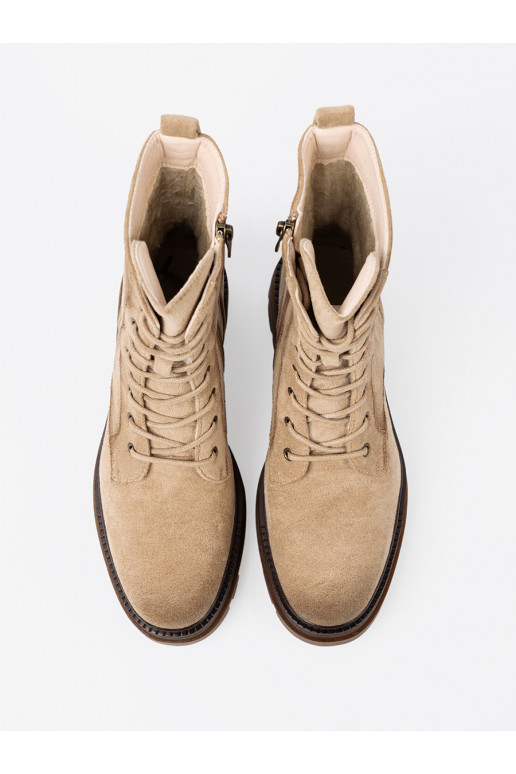 zamšādas  zābaki z solidnym bieżnikiem