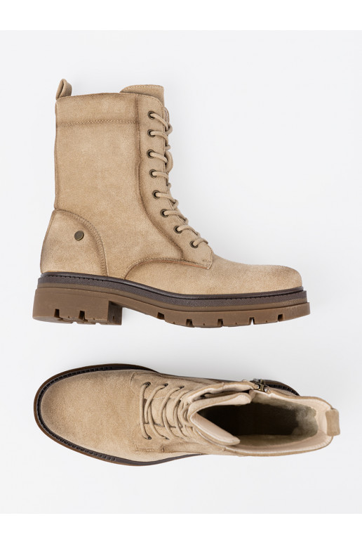 zamšādas  zābaki z solidnym bieżnikiem