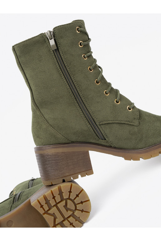 Zaļas krāsas sieviešu zābaki 