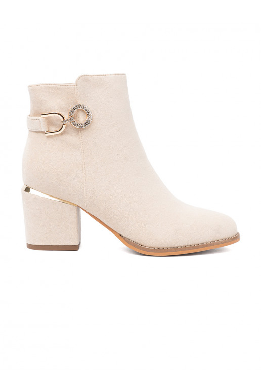 Ziloņkaula krāsas   Ziloņkaula krāsas