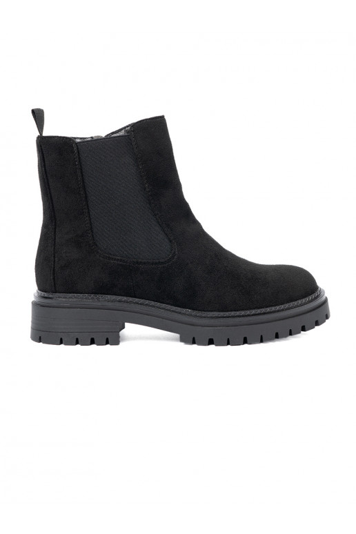  Melnas krāsas zābaki 