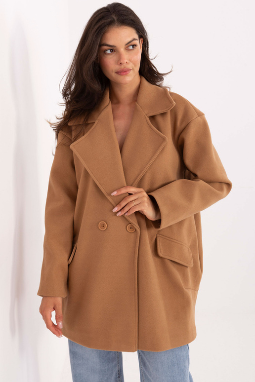 Kamieļa krāsas mētelis