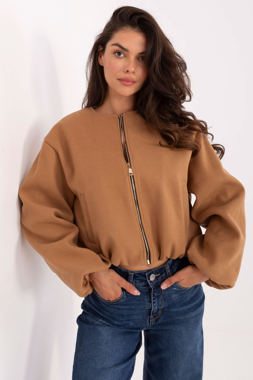 Jaka kamieļa krāsā