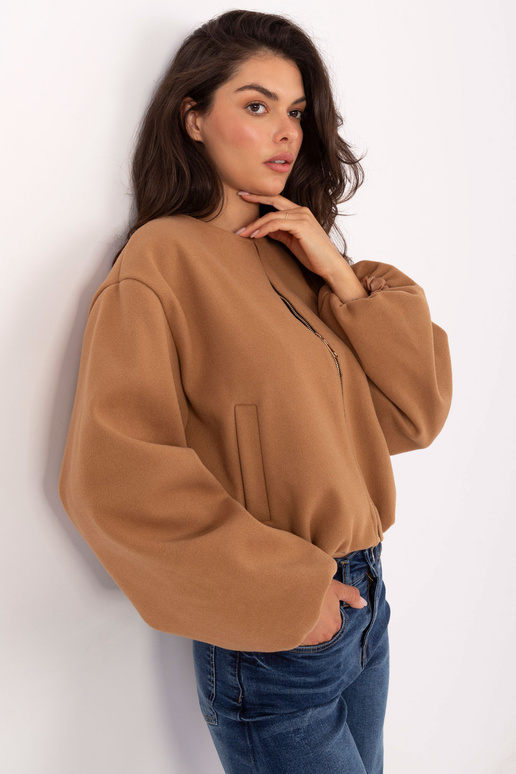 Jaka kamieļa krāsā