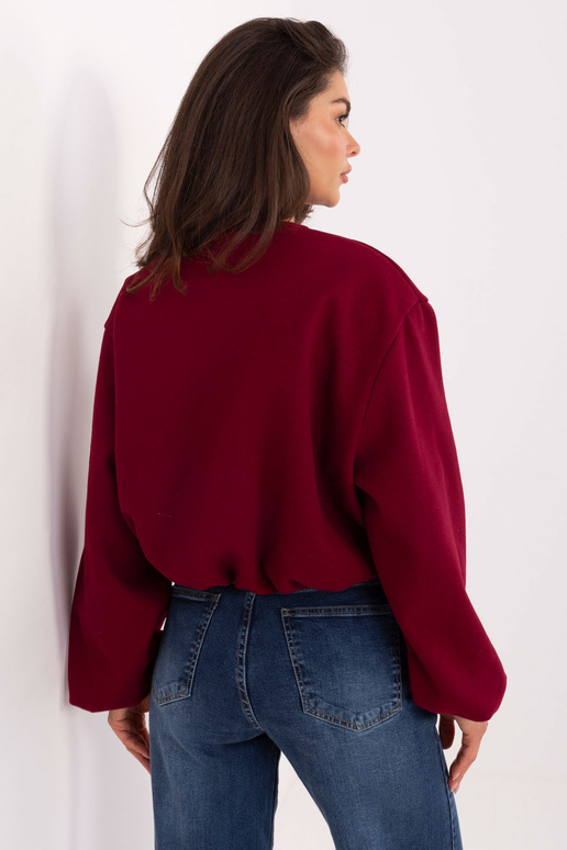 Jaka ķiršu krāsā