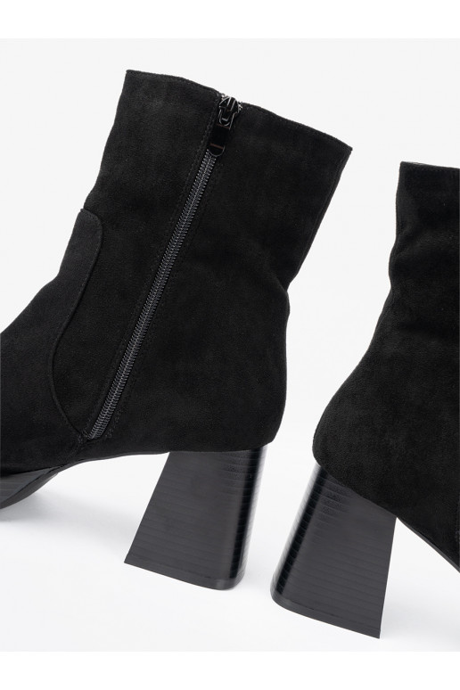 Eleganta stila Melnas krāsas zābaki 