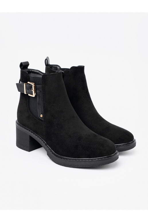 Melns zābaki ar sprādzēm 