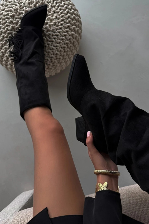 Uzvelkami sieviešu garie kovboju stila zābaki ar bārkstīm un papēžiem, melnā krāsā Zalia