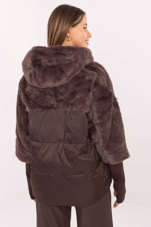 Tumši brūns žakete