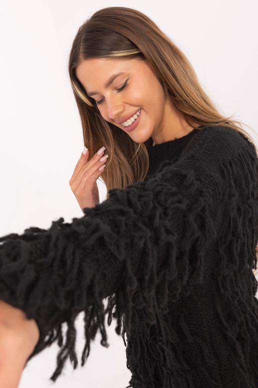 Vilnas džemperis melnas krāsā