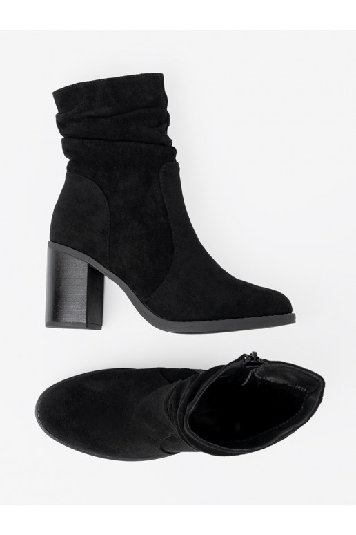 Eleganta stila zābaki Melnas krāsas uz papēža 