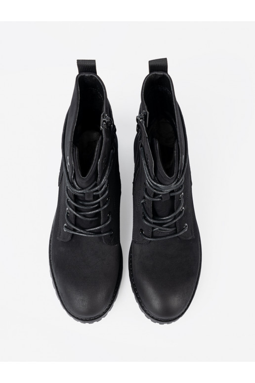  Melnas krāsas zābaki z ozdobnym m