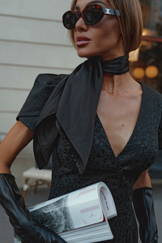 Kokteilis kleita Moe