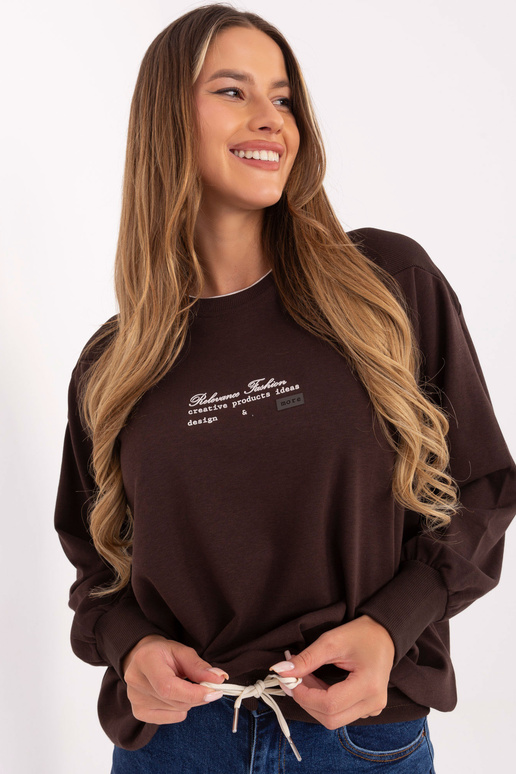 Tumši brūns džemperis