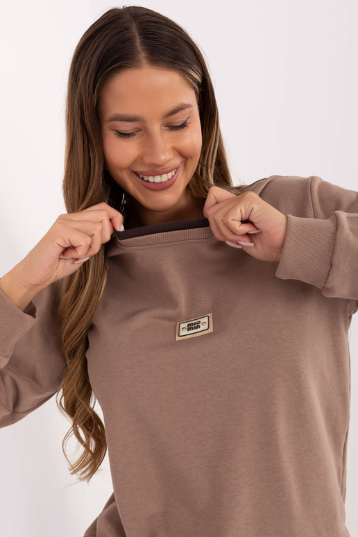 Tumši smilškrāsas blūze