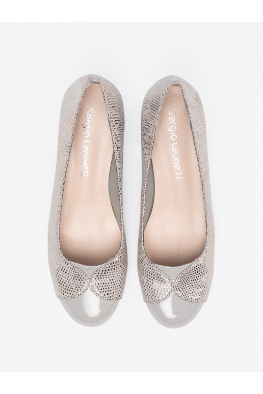 Pelēkas krāsas puszābaki ze m zdobieniem