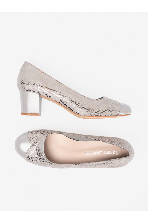 Pelēkas krāsas puszābaki ze m zdobieniem