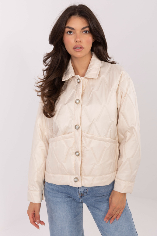 Gaiši smilšu krāsas jaka